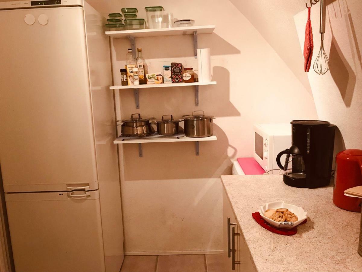 Centralt I Gentofte I 2 Plan, Ved S-Tog Og Busser Zewnętrze zdjęcie